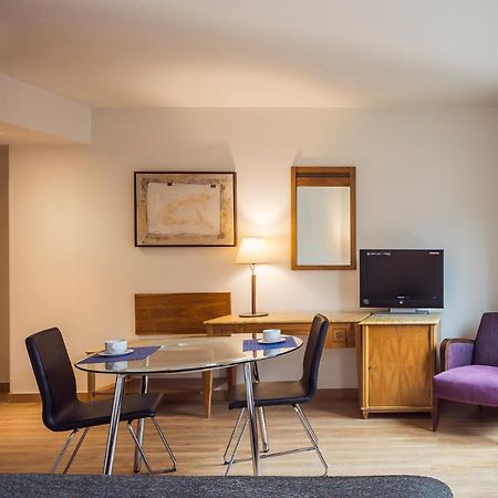 Apartamentos Leganitos Madrid Eksteriør billede