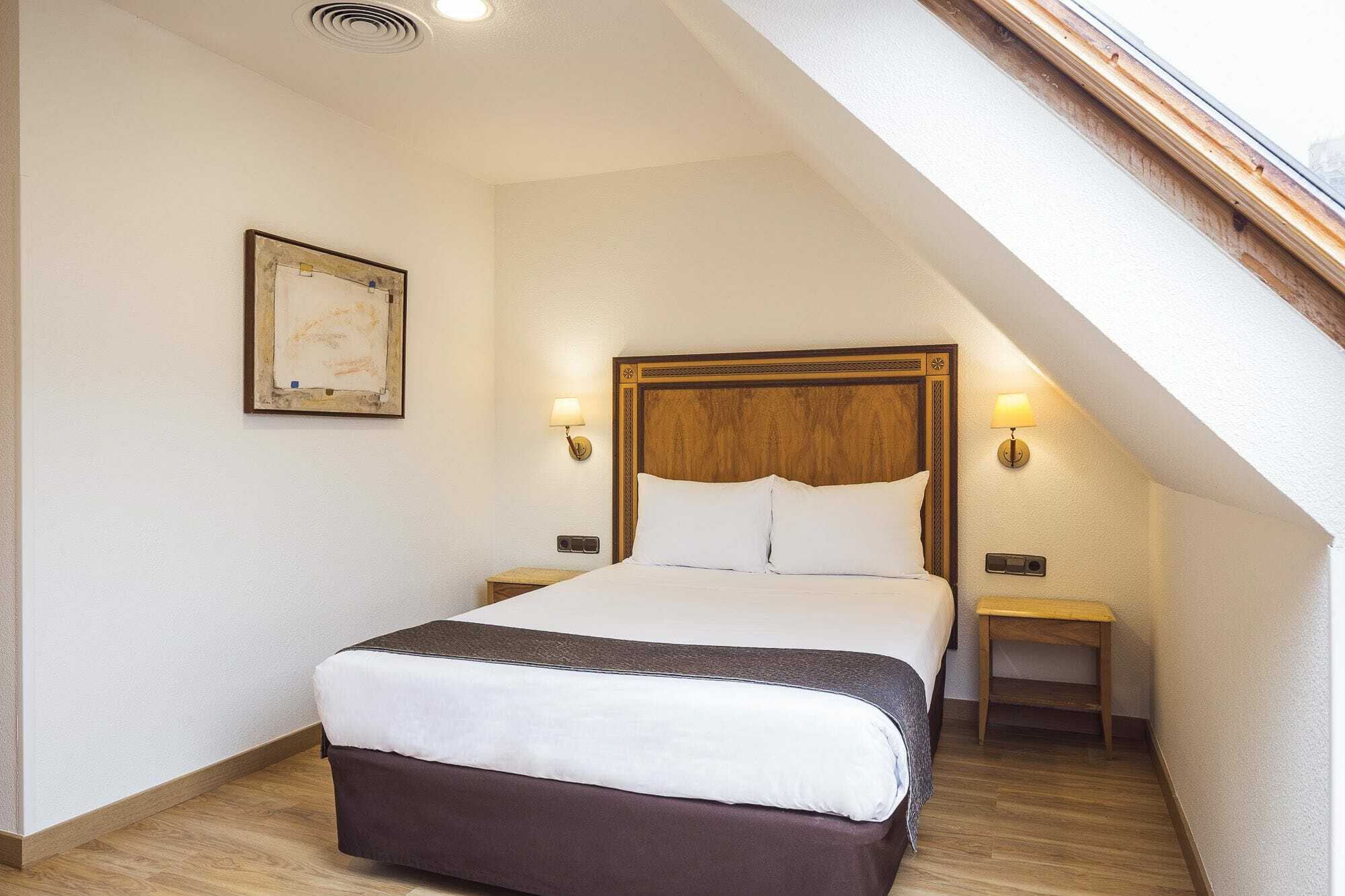 Apartamentos Leganitos Madrid Eksteriør billede