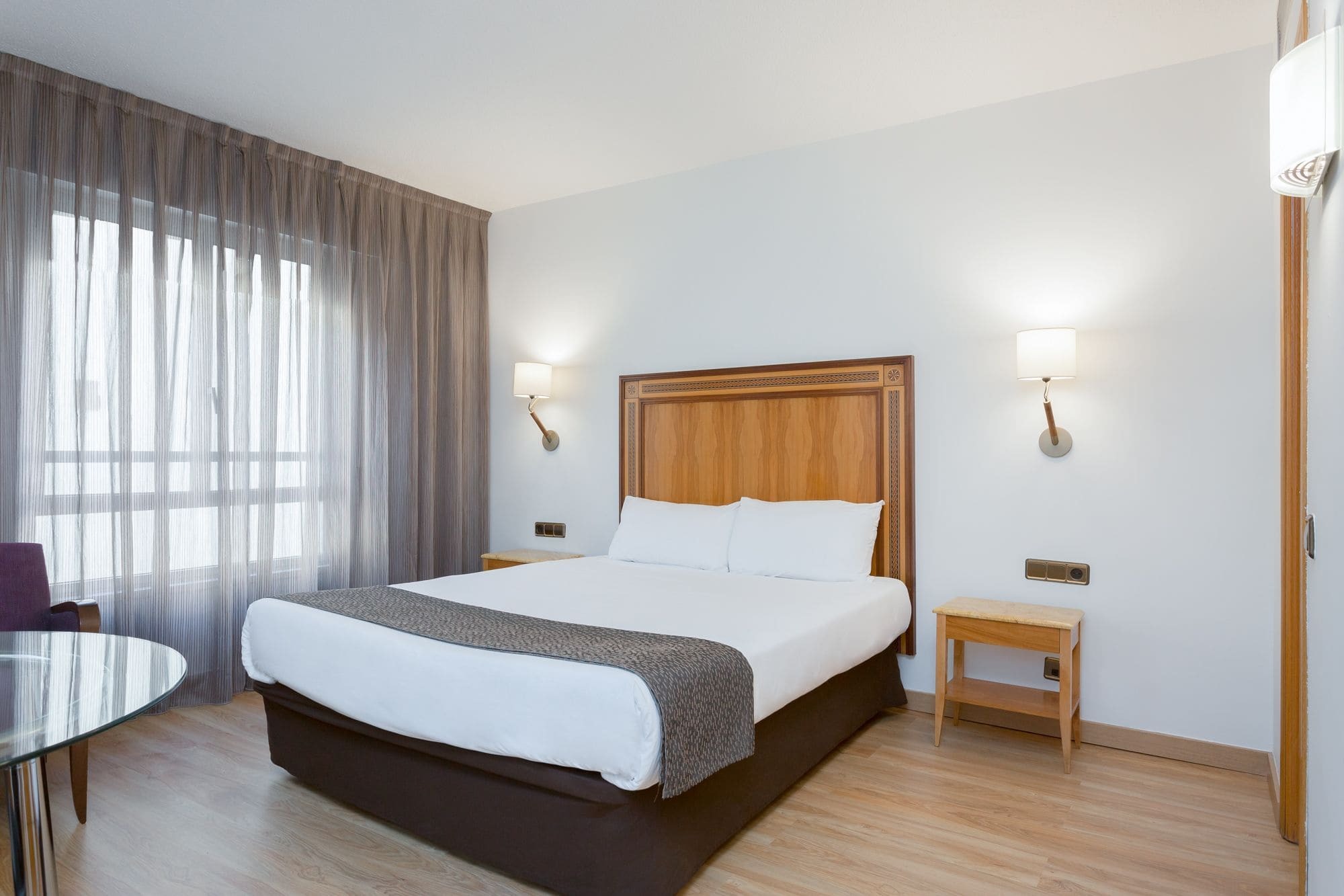 Apartamentos Leganitos Madrid Eksteriør billede